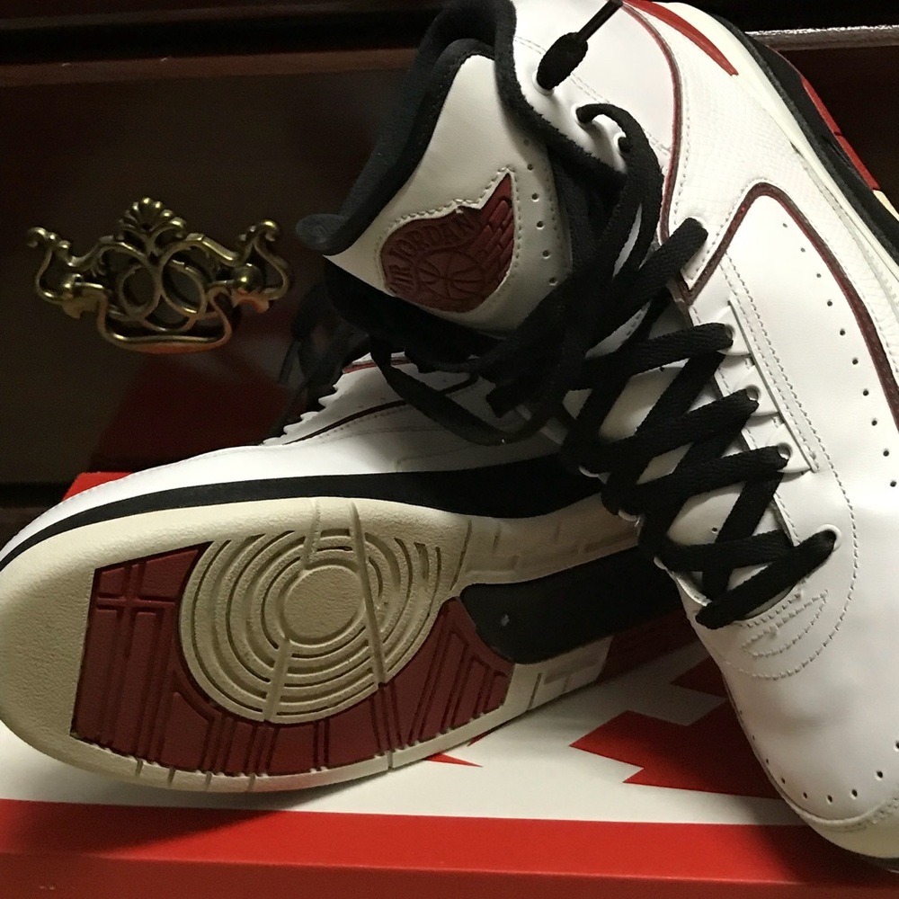 Nike Jordan Retro 2